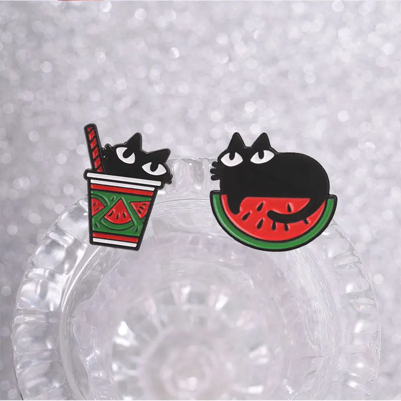 Hexenhaftes schwarzes Katzen-Zauberbuch-Emaille-Pin-Set: Gotische Magie-Themen-Brosche als Reversnadel für Halloween-Kostümpartys und Dekoration – Detail 5