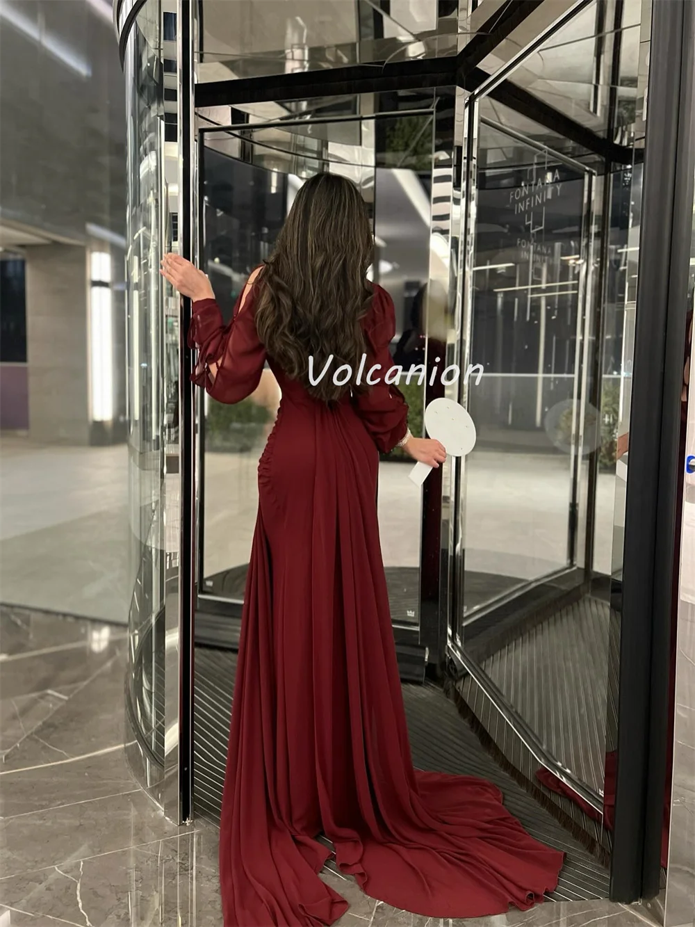 カスタマイズされたサイズが利用可能高品質シフォンドレープシャーリングストレート V ネックロングドレスオーダーメイドオケージョンドレスモダンなスタイル