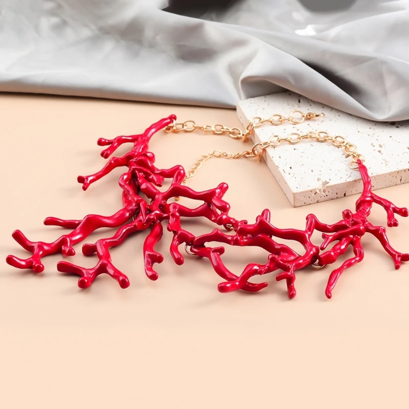 Overdreven hanger sieraden Nieuwe rode koraal hanger All-matched sleutelbeenketting