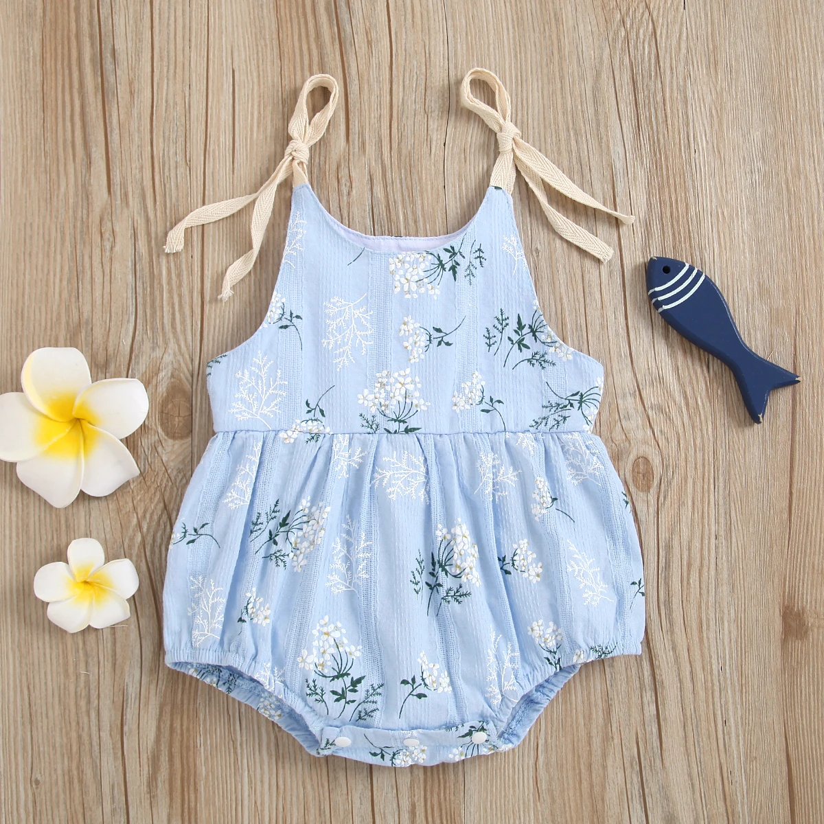 

Spring and Autumn Baby Girl Blue Cute Little Leaf Printed Camisole Vest Triangle Hoodie