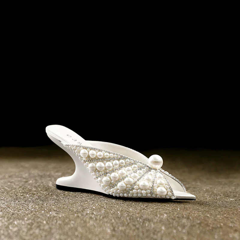 Summer New Pointed Fish Mouth Pearl Water Diamond Shaped Slope Heel Fashion Slippers Banquet Dress High Heels Women's Sandals