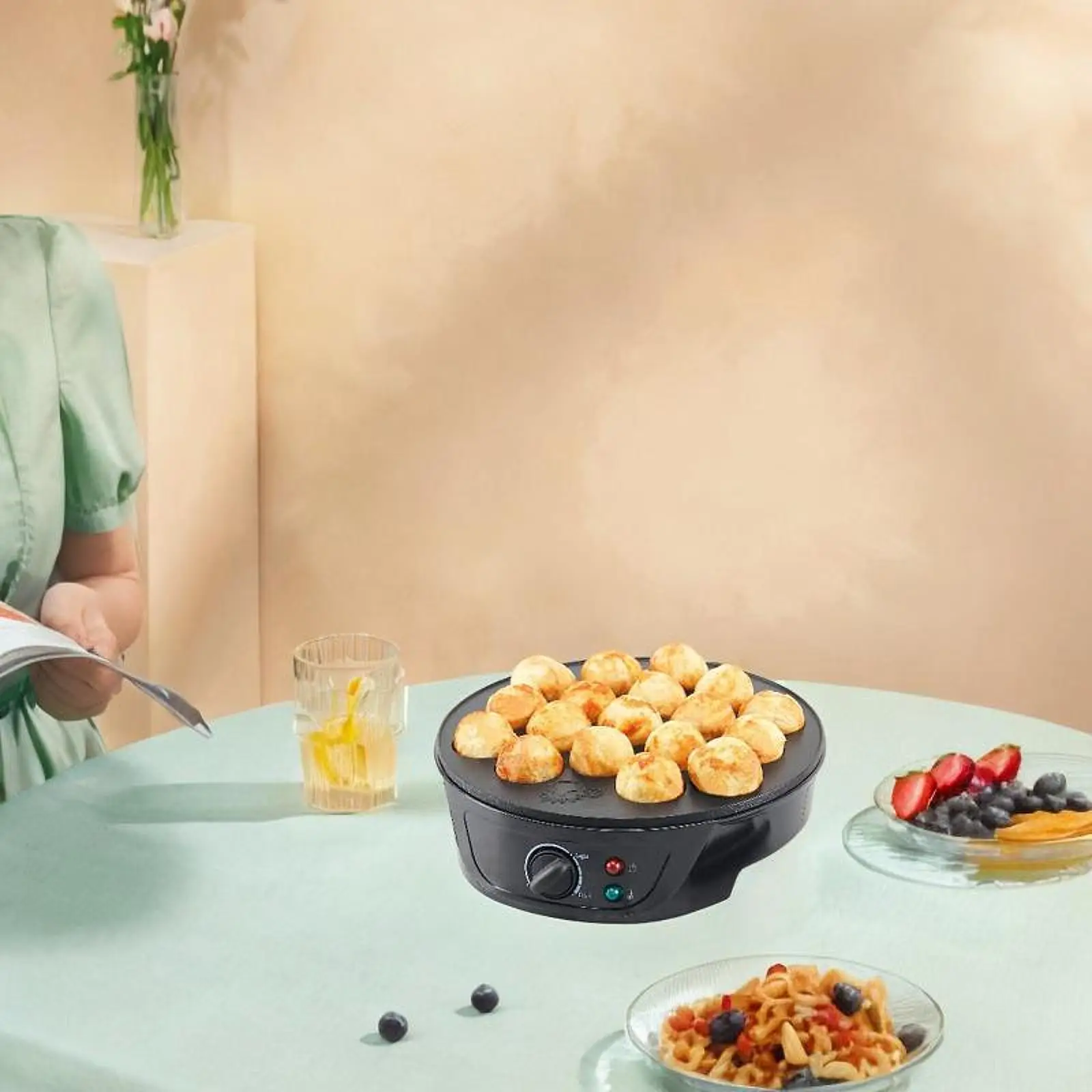 

220V Electric Takoyaki Maker 18 Holes Octopus Balls Maker Cooking Plate Baking Pan for Household Restaurant Bar Cafe Picnic