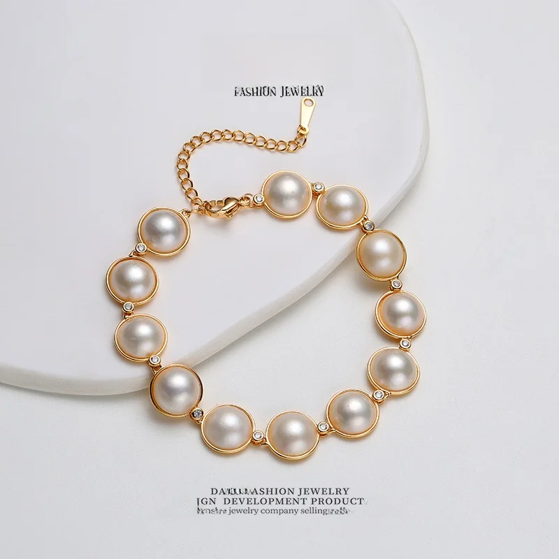 Pulsera de Perlas Mabe Blancas Aurora, Diseño Dara, Sensación Única, Cadena Hecha a Mano, Joyería de Perlas Naturales, Forma Redonda