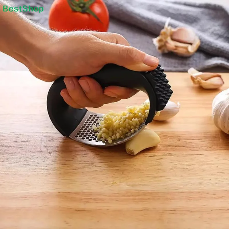 〔R〕Simple And Convenient Garlic Press Rocker Stainless Steel Garlic Mincer Garlic Crusher Easy-Squeeze Tool