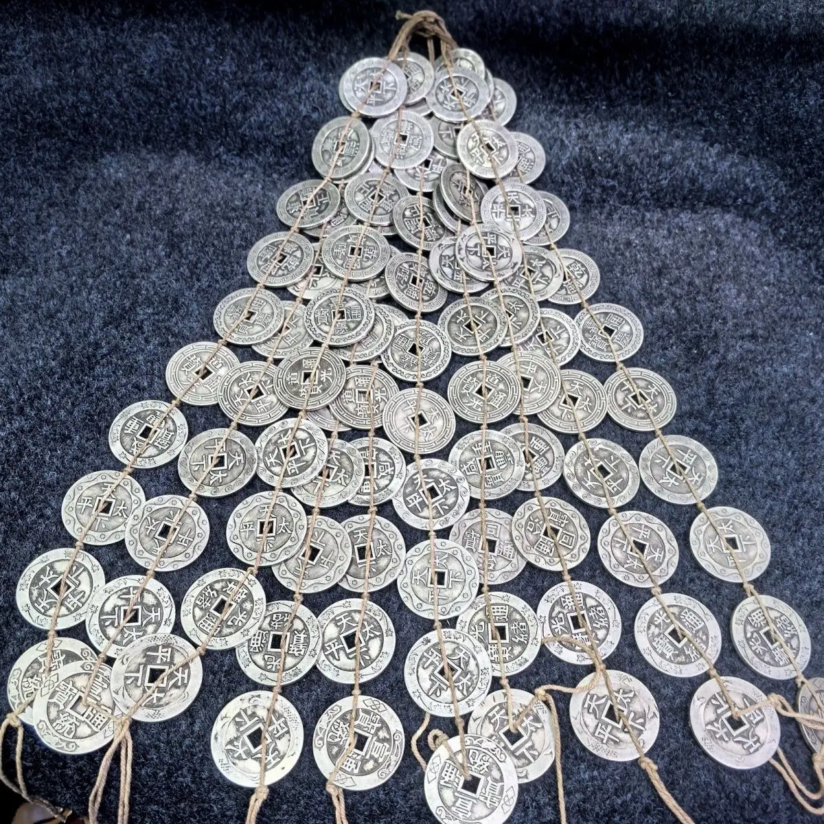 The Ten Emperors of the Taiping Flower of the World are 4.3cm in a string