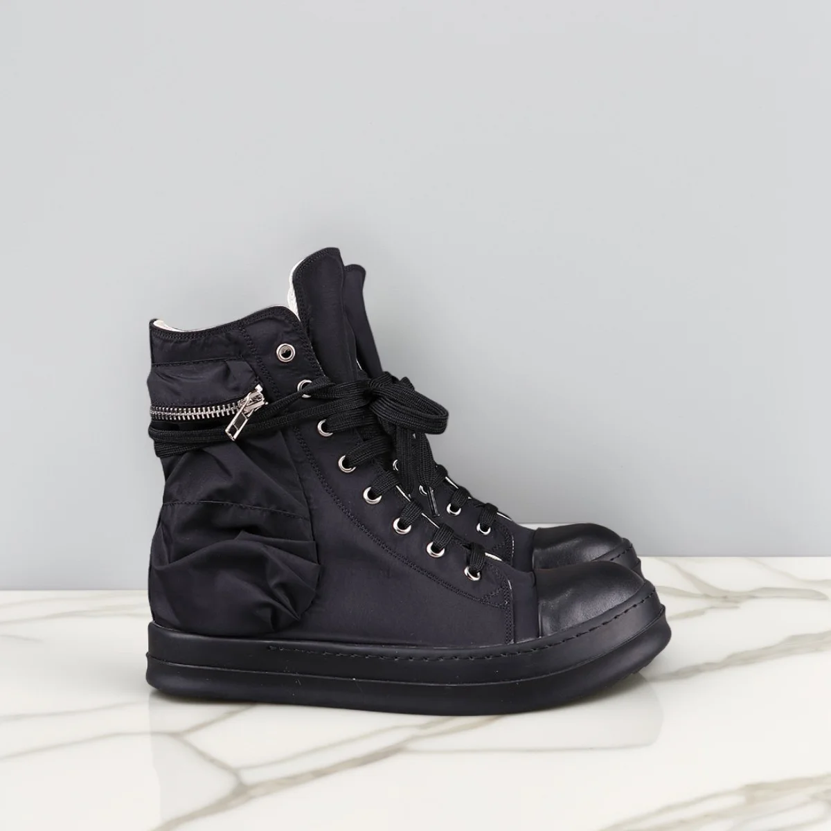 

Men's Casual Pocket Canvas Shoes Women High Top Lace-Up Zipper Sneakers Black White Luxury Designer Classic Autumn Shoe