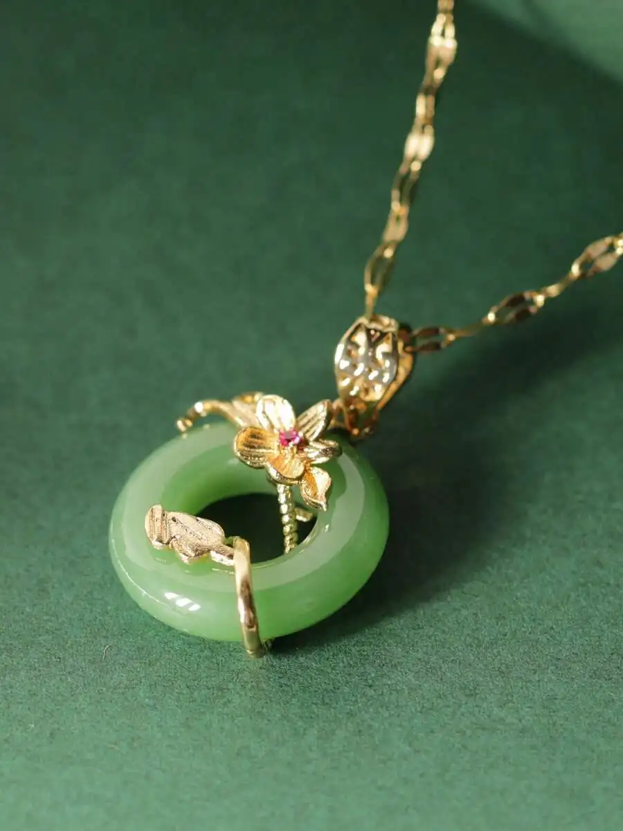 1 Green Peace Buckle Necklace Flower Ring Micro-Paved Light Luxury Niche Green Jade Lotus Leaf Pendant Suitable For Daily Wear B