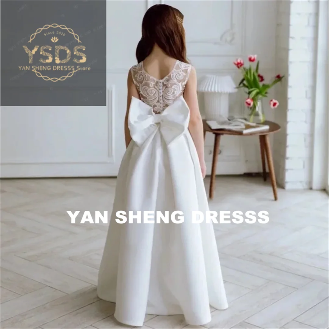 

Customized Flower Girl Dresses White Satin Flory Appliques For Wedding Birthday Party With Bow SleevelessBanquet Holy Communion