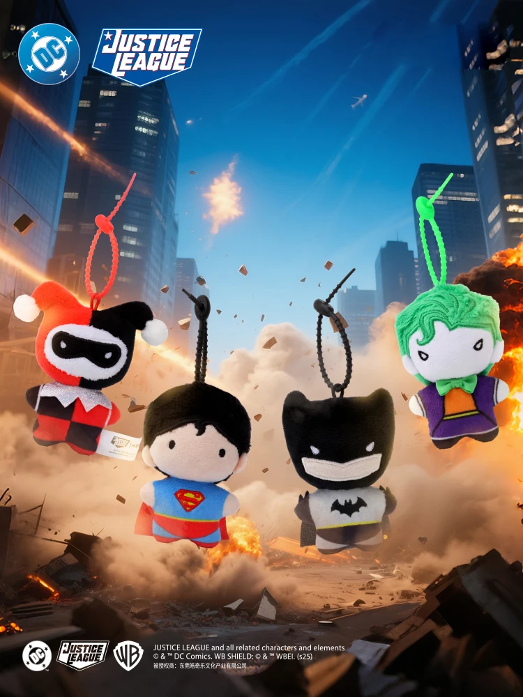 9 cm großer weicher Plüsch-Schlüsselanhänger DC Justice League – Batman Superman Harley Quinn Joker – niedliche Cartoon-Filmpuppen für Halloween und Weihnachten – Detail 1