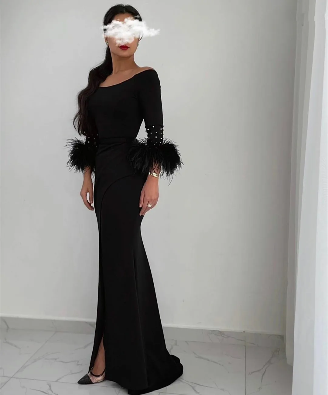 Vintage Long Black Crepe Evening Dresses With Feathers فساتين سهرة Mermaid Side Slit Small Train Prom Dresses for Women