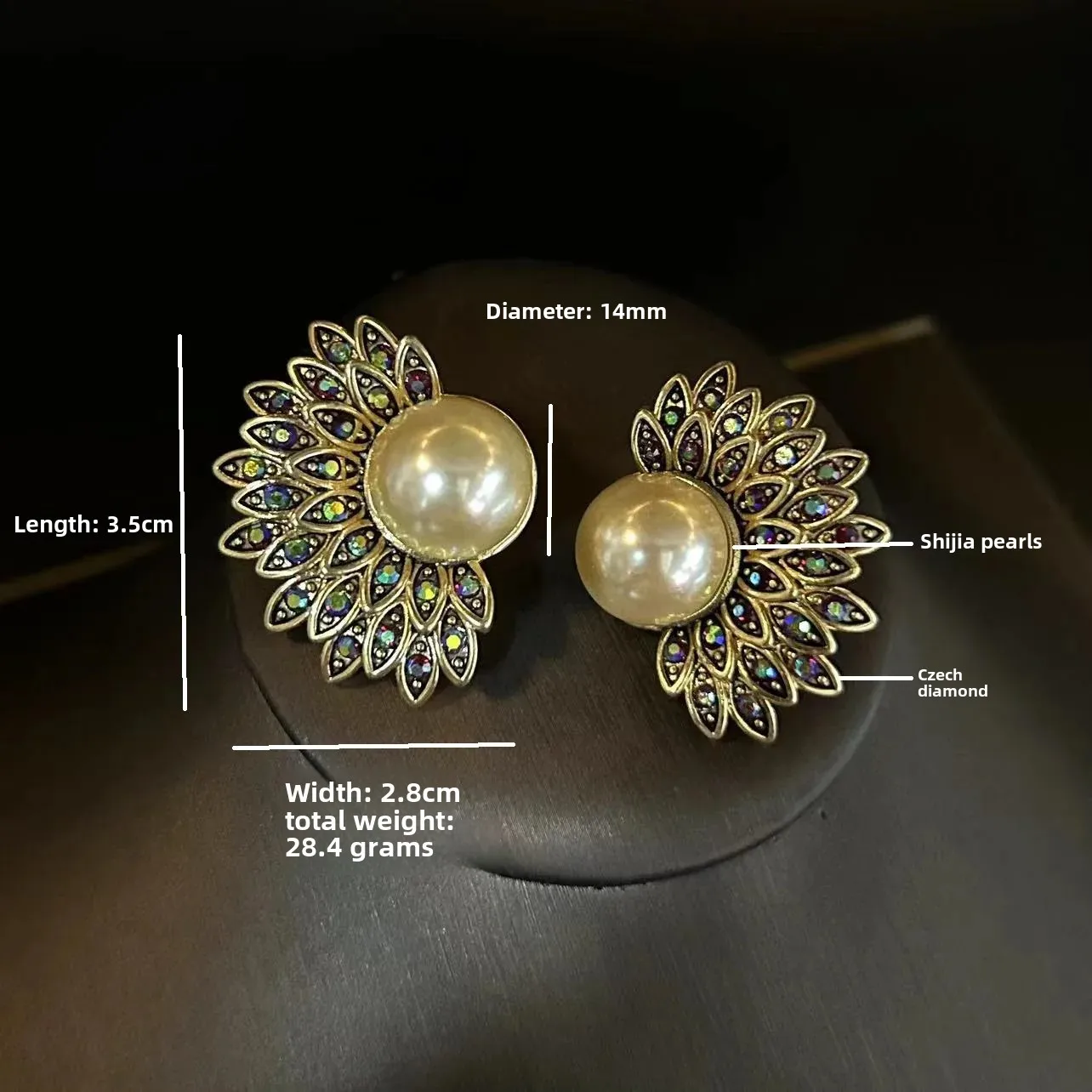 طقم قلادة وأقراط على الطراز الفرنسي العتيق للسيدات من تشينغداو في منتصف العمر قلادة عباد الشمس العصرية للركاب