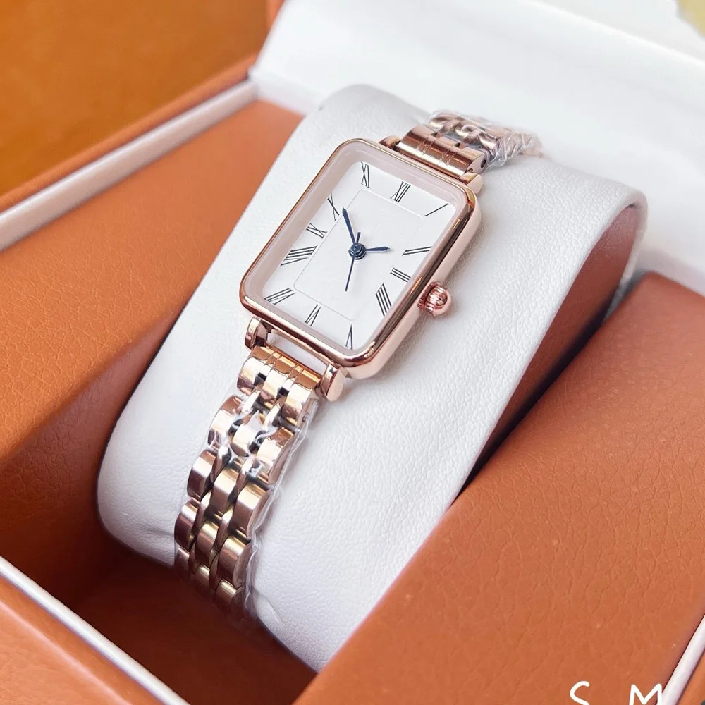 ファッションブランド腕時計女性ガールレディースかなり絶妙な長方形クォーツ鋼金属バンド高級時計 Dan24