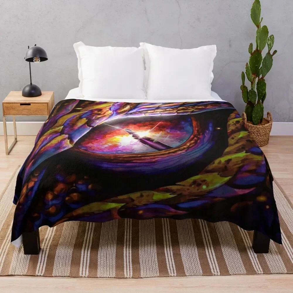 

The dragon's eye Throw Blanket Reusable Durable Soft Blanket for All Seasons
