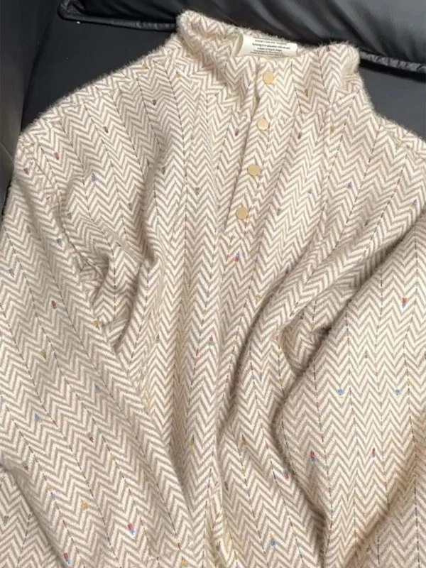 

Soft Thickened Hoodie Sweatshirt with Yarn Stand Collar Knitwear for Women Autumn Winter Plaid Pattern Korean Style