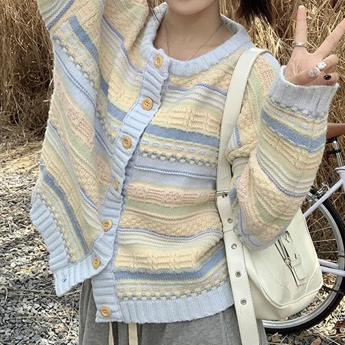 New Loose Striped Outerwear for Early Autumn and Winter 2025, Versatile Knitted Sweater, Thin Cardigan Jacket for Women