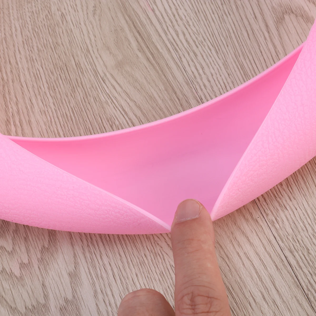 

Steering Wheel Cover 36-40Cm Universal Silicone Anti-Slip Texture Sweatproof Car Wheel Protector For All Standard