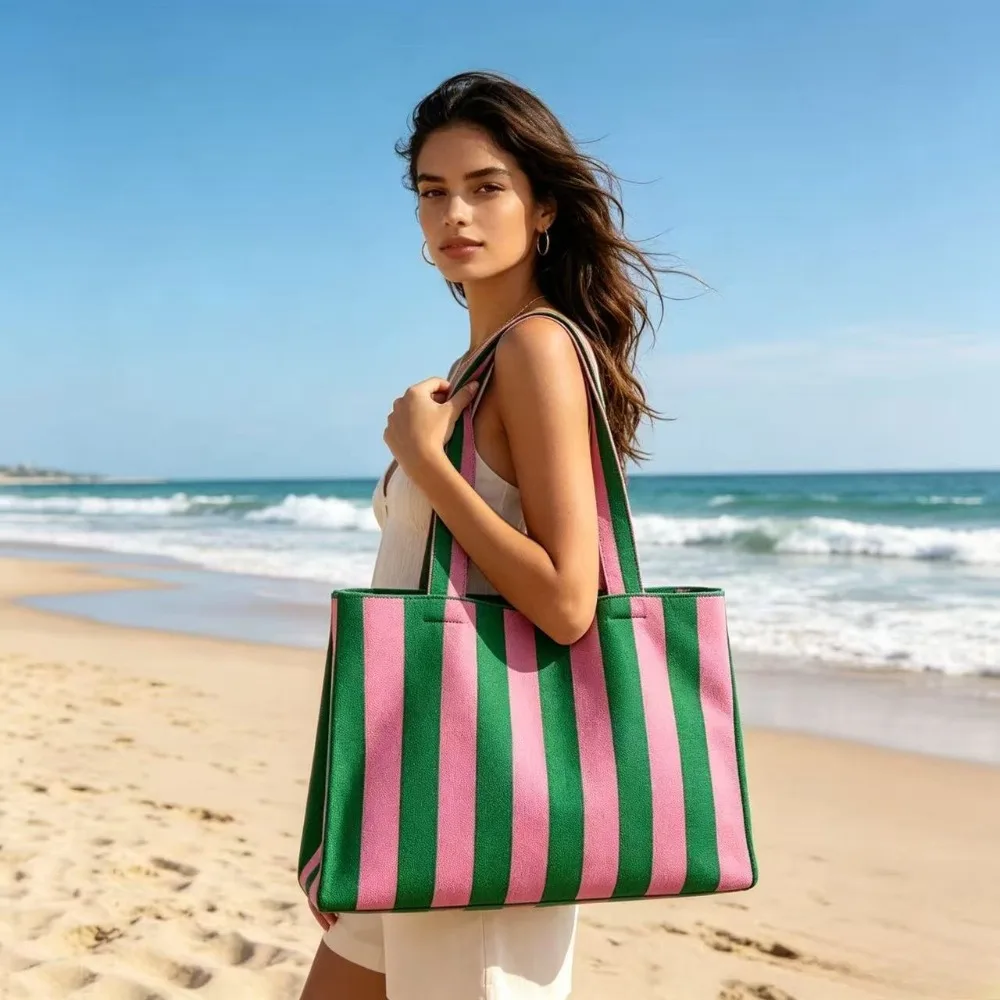 2026 New Bohemian Style Knitted Striped Woven Bag Large Capacity Yarn Handheld Tote Bag view 2