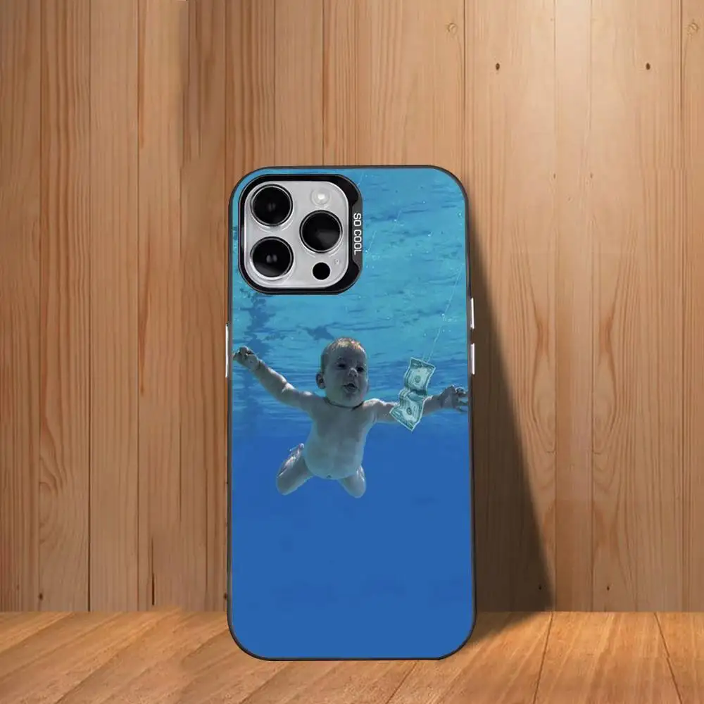 حافظة هاتف K-Kurt C-Cobain Singer لهاتف iPhone 17,16,15,14,13,12,11,Mini,Pro,SE,MAX غطاء أبيض غير لامع مقاوم للصدمات