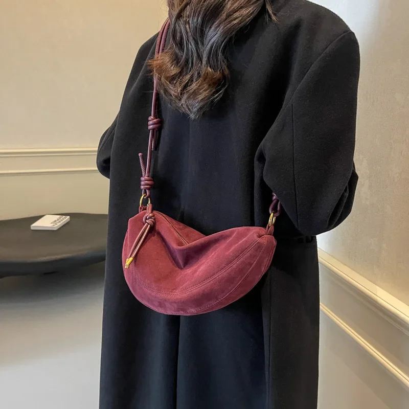 

Faux Suede Super Popular Niche Suede Shoulder Bag for Women 2025 Hot Sale Single Crossbody Bags Underarm Dumpling Sweet Bags