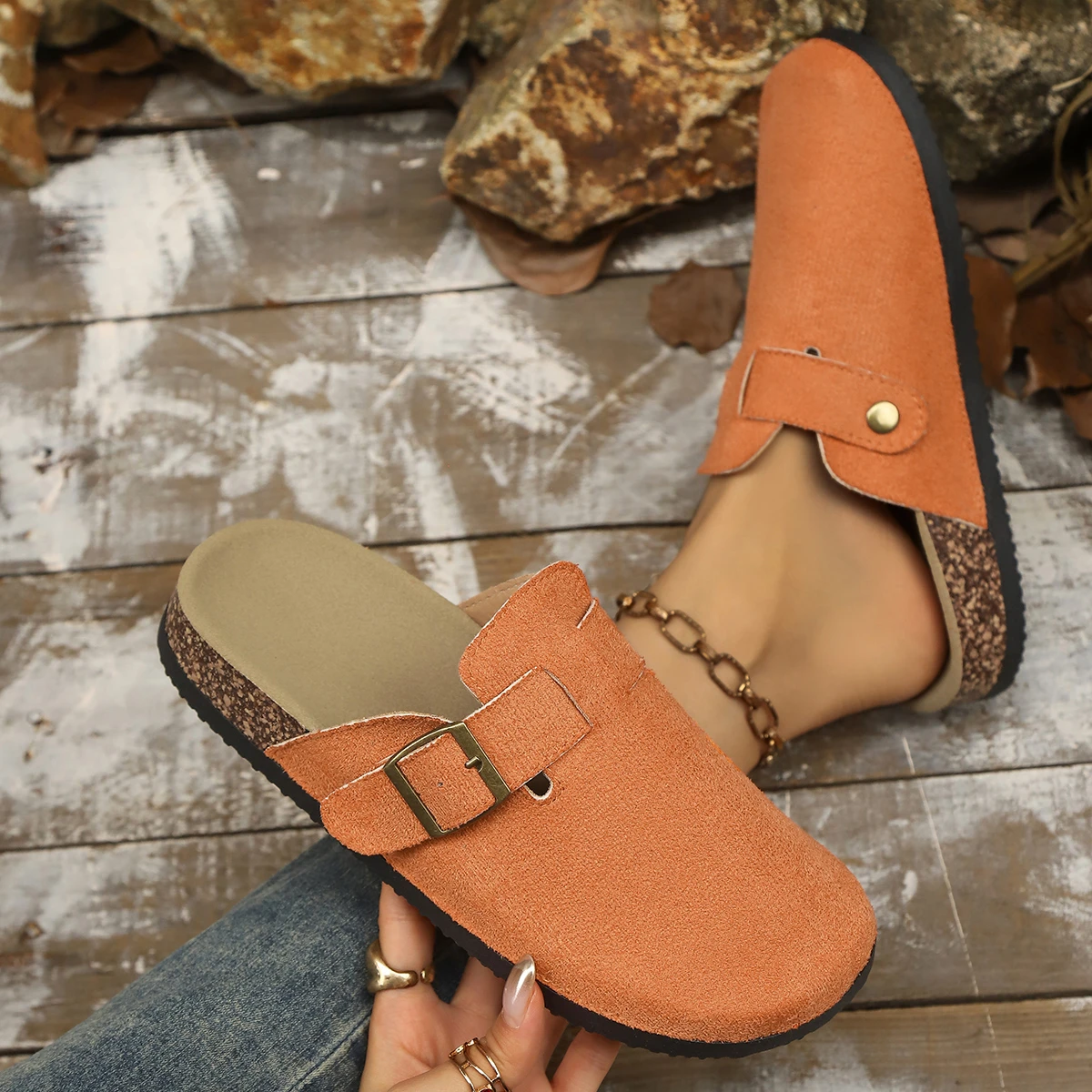 شباشب نسائية خفيفة الوزن غير قابلة للانزلاق أحذية البغال المسطحة غير الرسمية للنساء 2025 موضة جديدة شباشب مريحة للخروج شرائح النساء #5