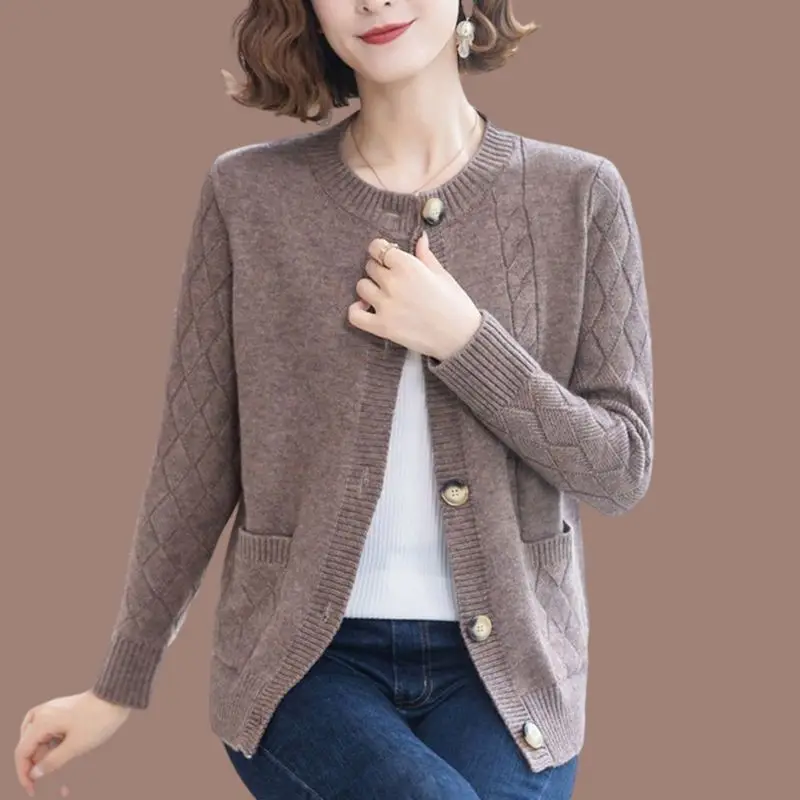 Autumn and Winter Women\'s Round Neck Screw Thread Button Pockets Solid Loose Sweater Fashion Casual Elegant Long Sleeve Tops