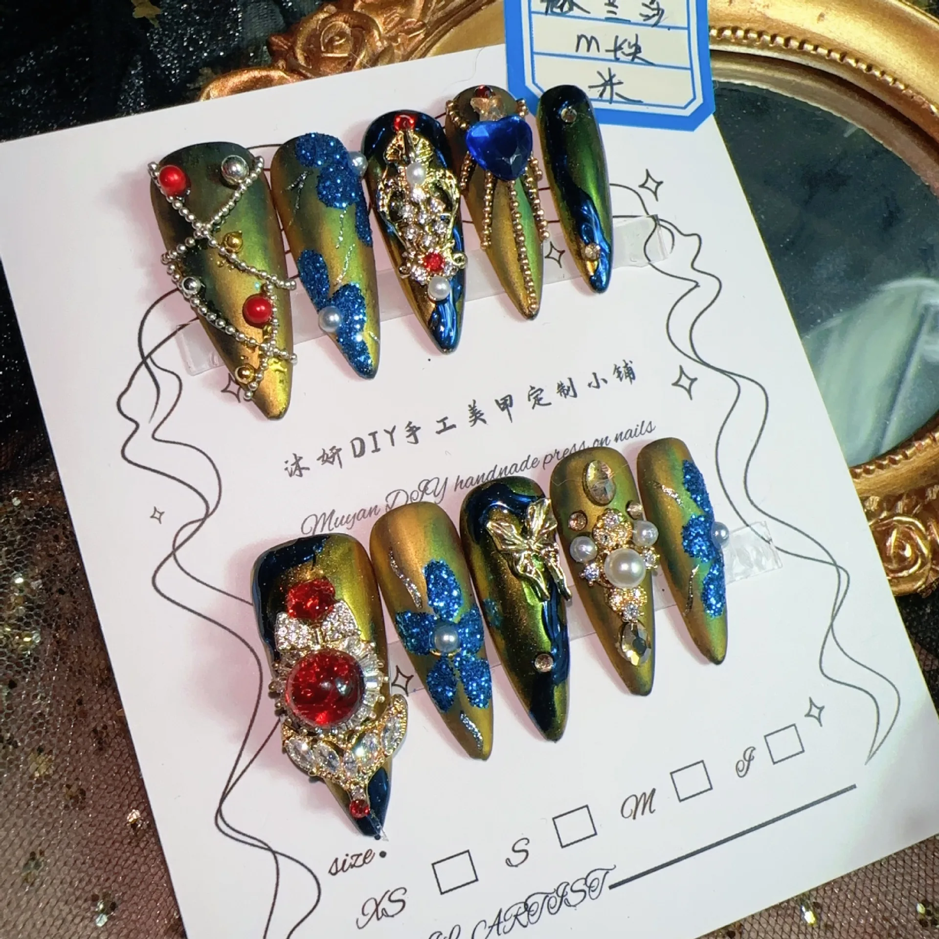 

Handmade Vintage Court Nail Art Stickers, Blue Glitter & Pearl Style, Easy to Apply & Long-Lasting, Perfect for Parties, Daily S