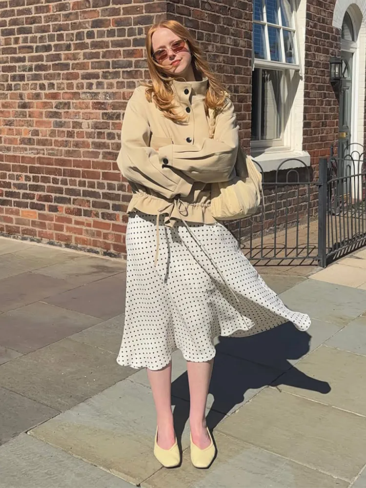 Stehkragen-Knopfjacke mit Kordelzug für Damen, Street-Style mit Epauletten, Langarm, Einreihig, Locker Geschnittene Jacke, Schicke Damenoberbekleidung, Neue Outerwear – Detail 8