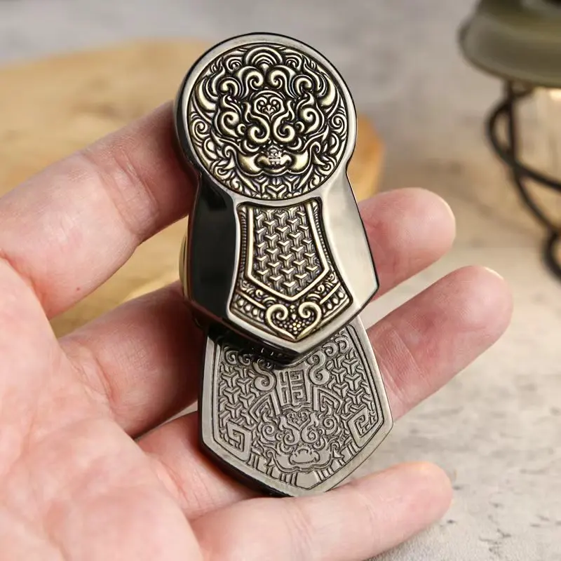 방패 모양 스트레스 해소 슬라이더 성인용 금속 스트레스 해소 장난감 밀고 당기는 스트레스 해소 슬라이더 ADHD 스트레스 해소 장난감 선물