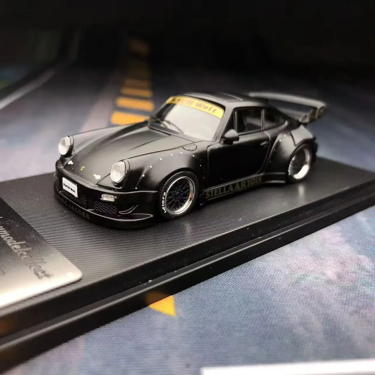 

In theBoxToys Store MC 1:64 RWB 930 JDM Racing Sports 1/64 Diecast Model Car Super Car Limited Edition