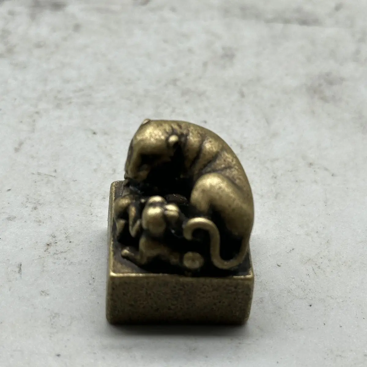 Curling beast tiger Seal Stamp Statue Sculpture Figurines Home Garden Decoration Statues