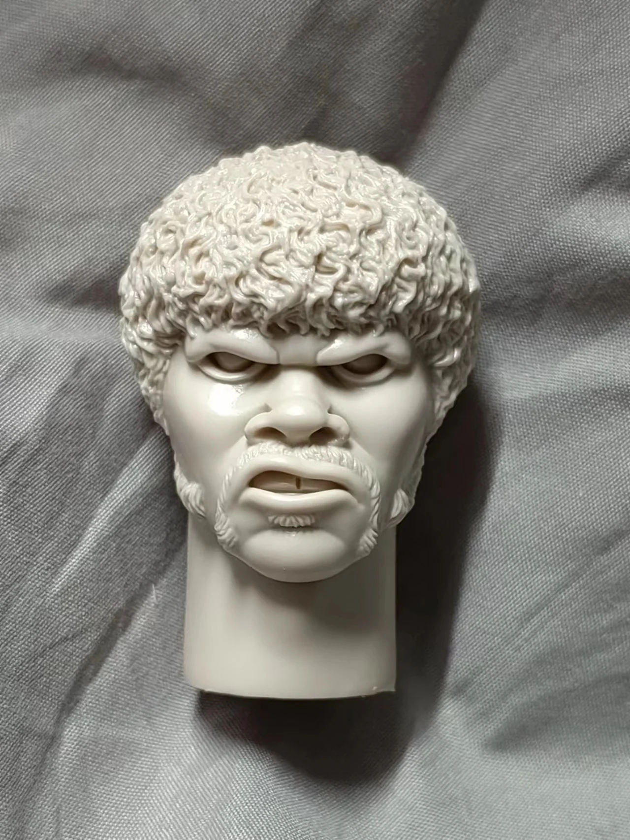 

1/6 Die-Cast Resin Model Assembly Kit ( Gangster Kingdom ) Head Sculpture Model Toy (55mm) Unpainted