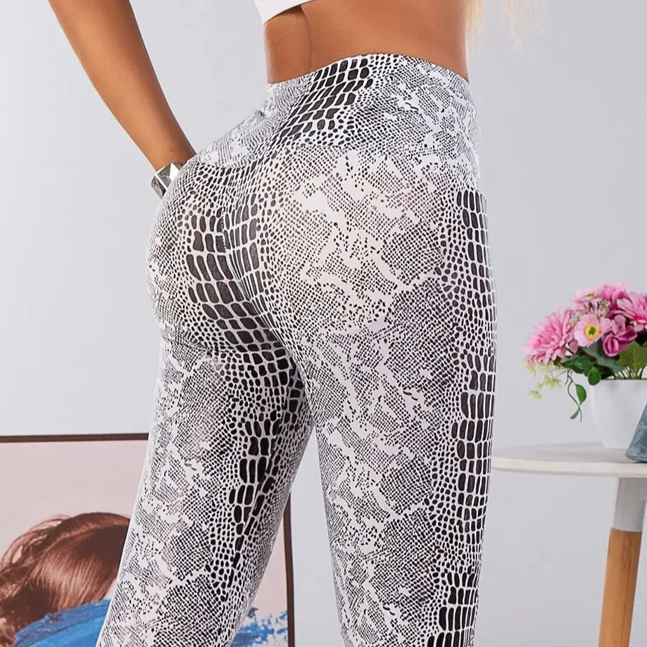 Tight Stretch Hot Gold Cropped Pants European Style Snake Peach Hip Leggings Women\'s High-waisted Slimming Cropped Pants