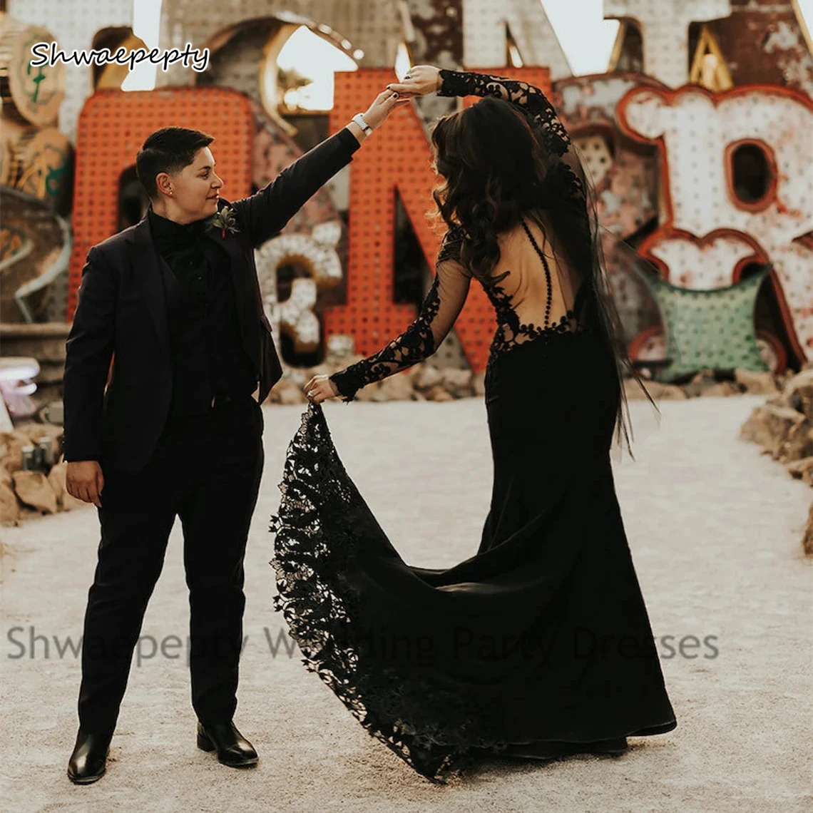 Gothic Black Mermaid Wedding Dress Sheer Backless Long Sleeves Lace Applique Bohemian Beach Bridal Gowns Customized