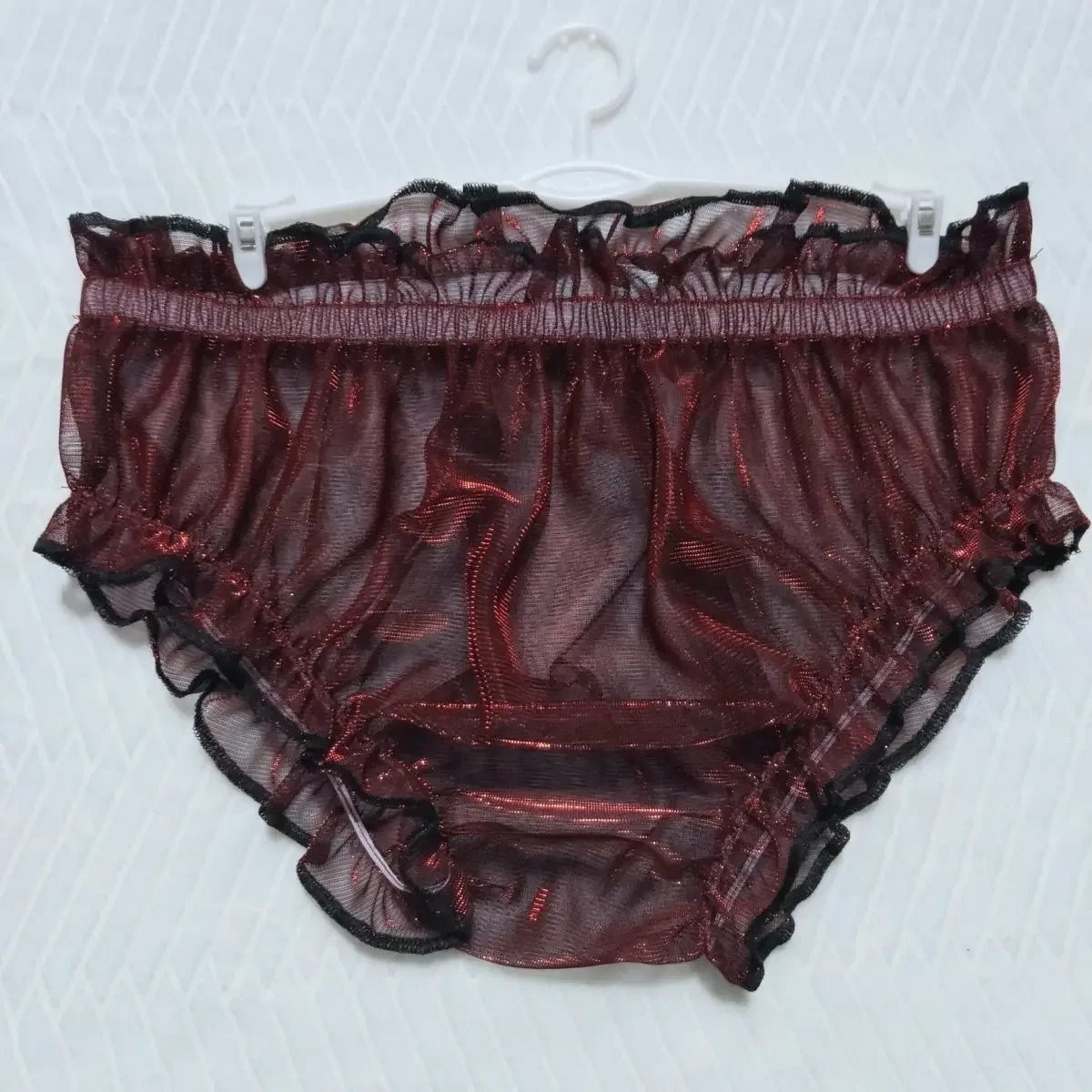 Calzoncillos de Organza holográfica rosa con láser transparente para hombre, bragas transparentes con volantes sexis para mujer, disfraces de fiesta privada FKK para parejas BF