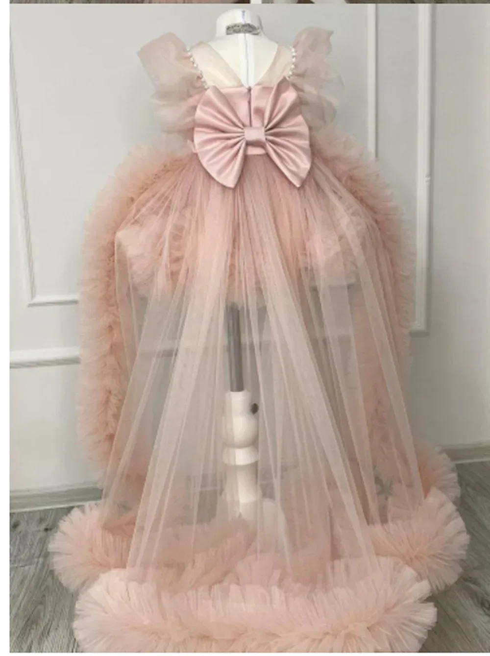 Flower Girl Dress Tulle Pearl Puffy Ruffles Princess Dress First Communion Dress Kids Birthday Gown Child Gown Detachable Train