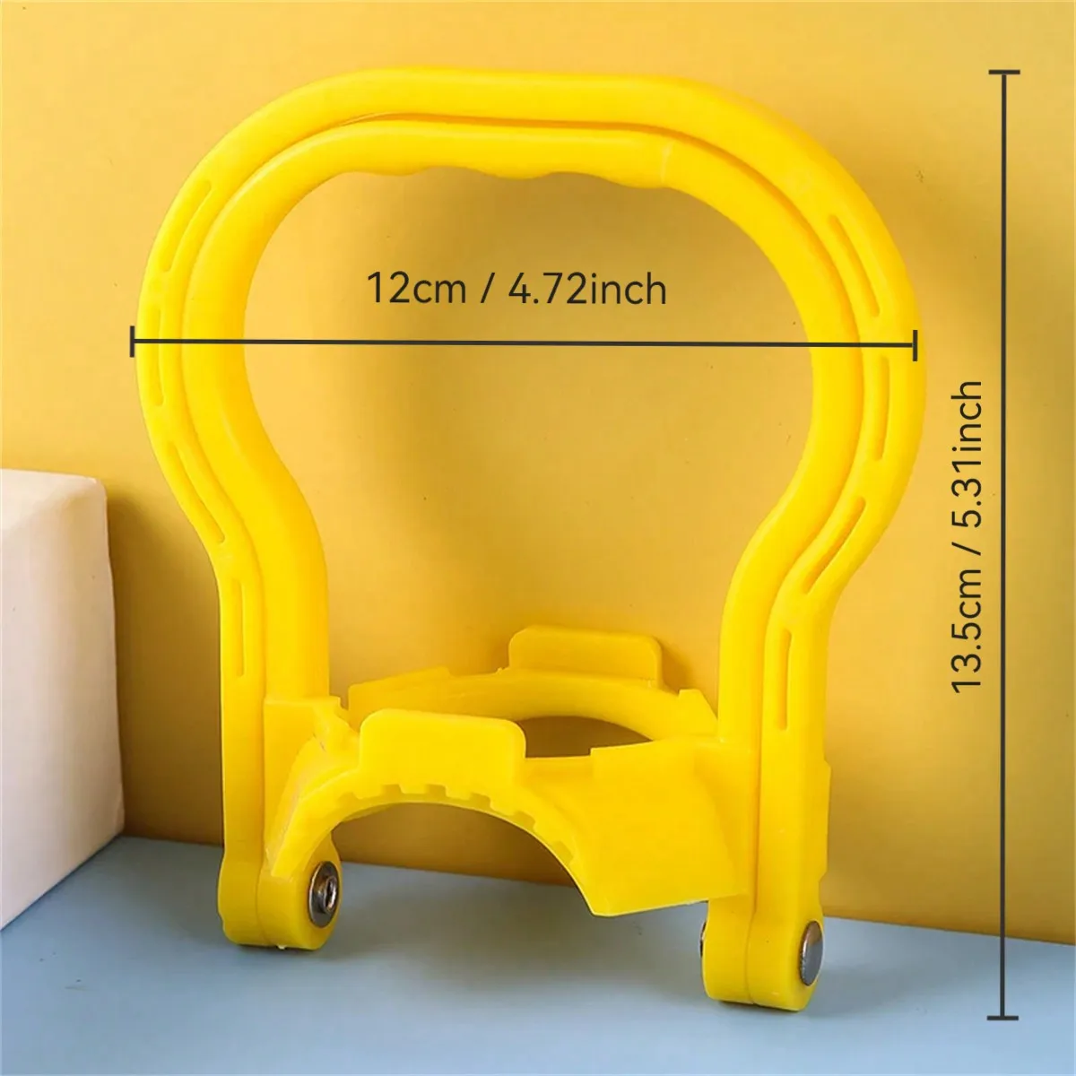1 thick plastic bottle water handle dual-purpose bucket transport vehicle (random color)