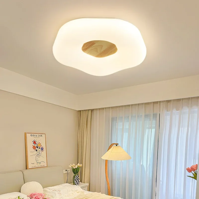 ريح سجل كريمي، ضوء غرفة النوم دافئ ورومانسي، ضوء غرفة النوم الرئيسية على شكل زهرة، سجل نورديك بسيط، ضوء سقف حديث