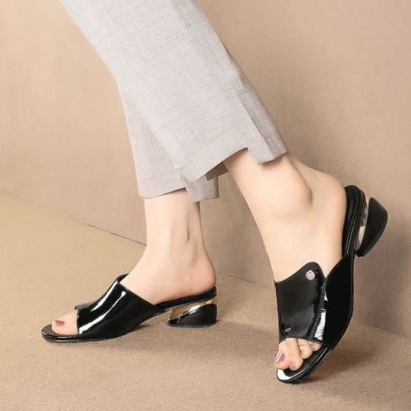 Fashion High-quality Women's Slippers Coarse Heel 2025New Women's Shoes Soft Leather Cool Slippers for Outer Wear Heeled Sandals