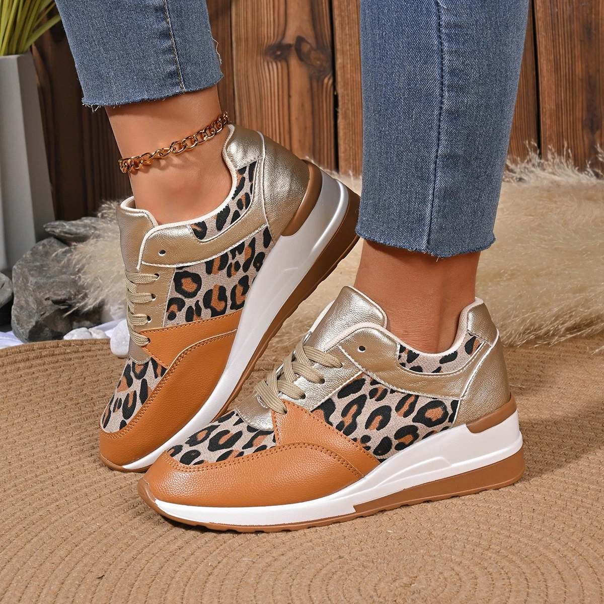 

Women Sneakers Large Size Outdoor Running Sneakers Lace Up Sports Shoes Women Low Cut Leopard Print Leisure Shoes for Women