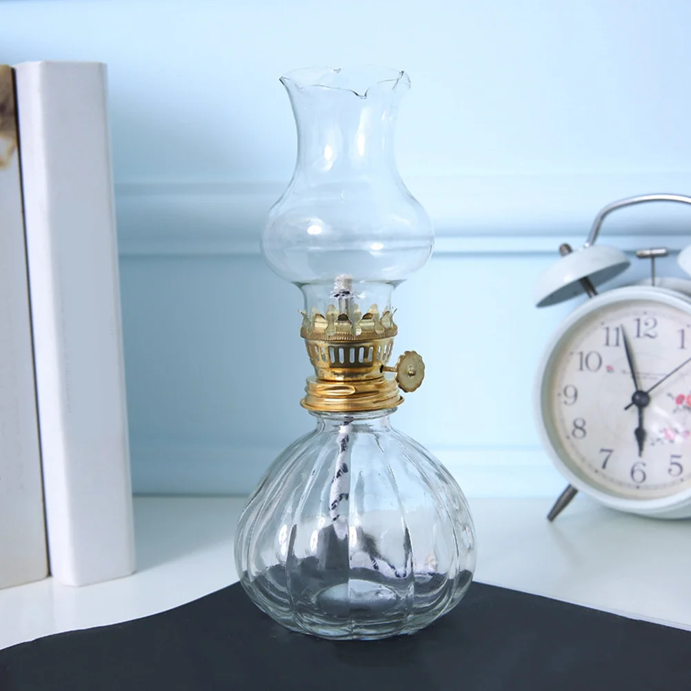 

Retro Lamp Vintage Oil Light Exquisite Home Decor Glass Crafts Elegant Ambiance Wedding Use Lamp