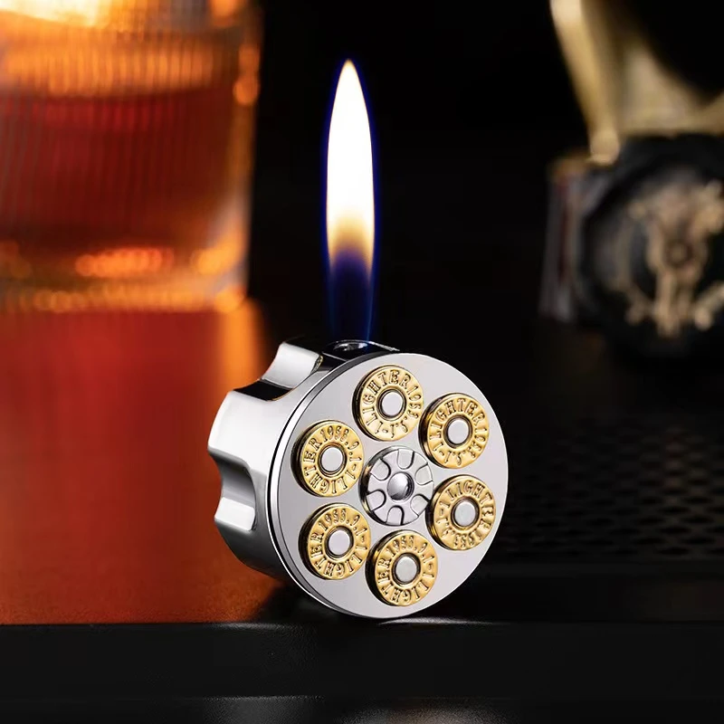 New Strange Creative Casino Chips Metal Lighter Gas Personality Butane Torch Lighter Oil Smoking Portable Mini Fun Gadgets