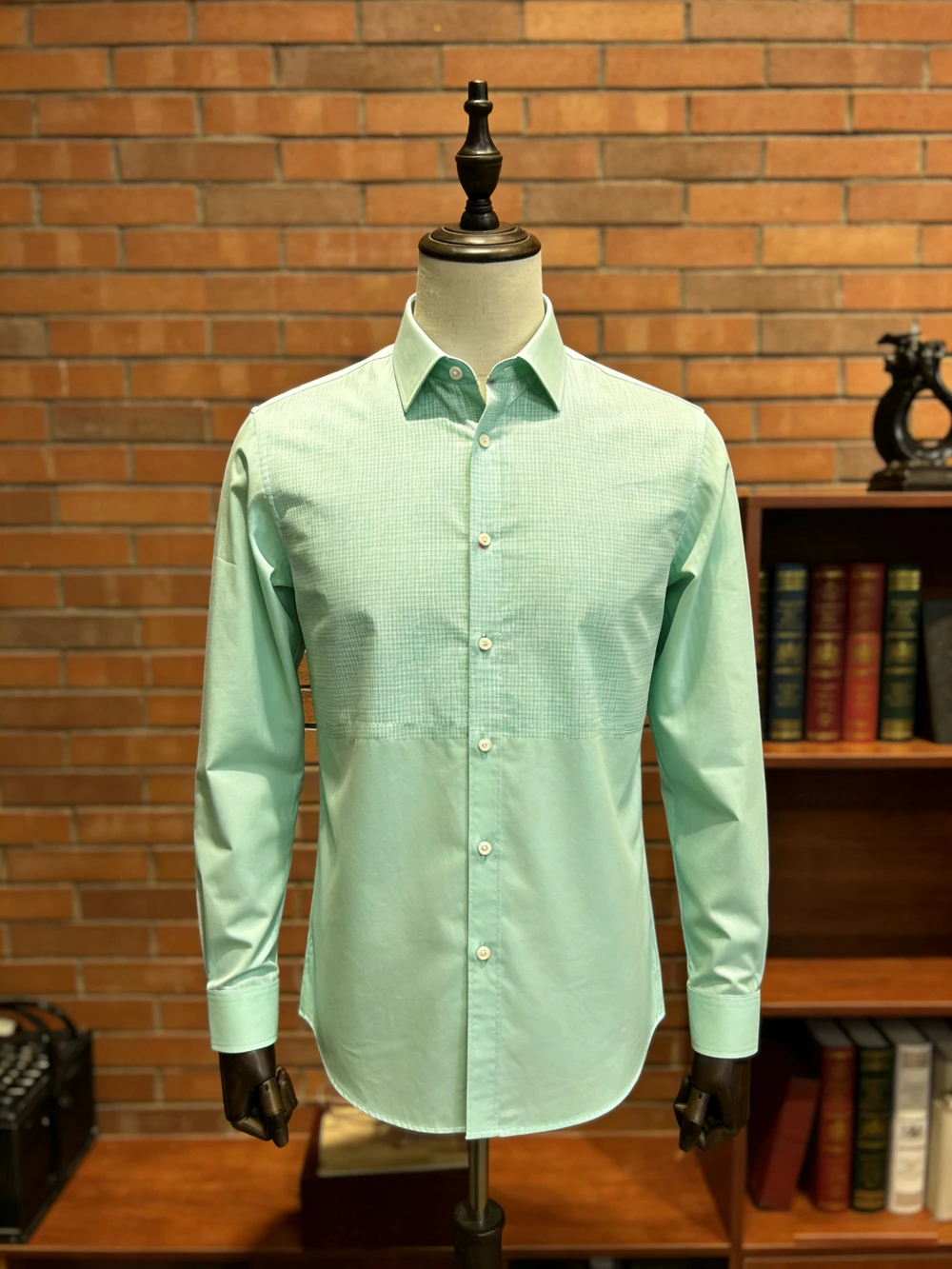 Men's Light Luxury Business Dark Stripe Printed Shirt Long-sleeved Lapel Button Hawaiian Beach Shirt Outdoor Party Mens Clothing