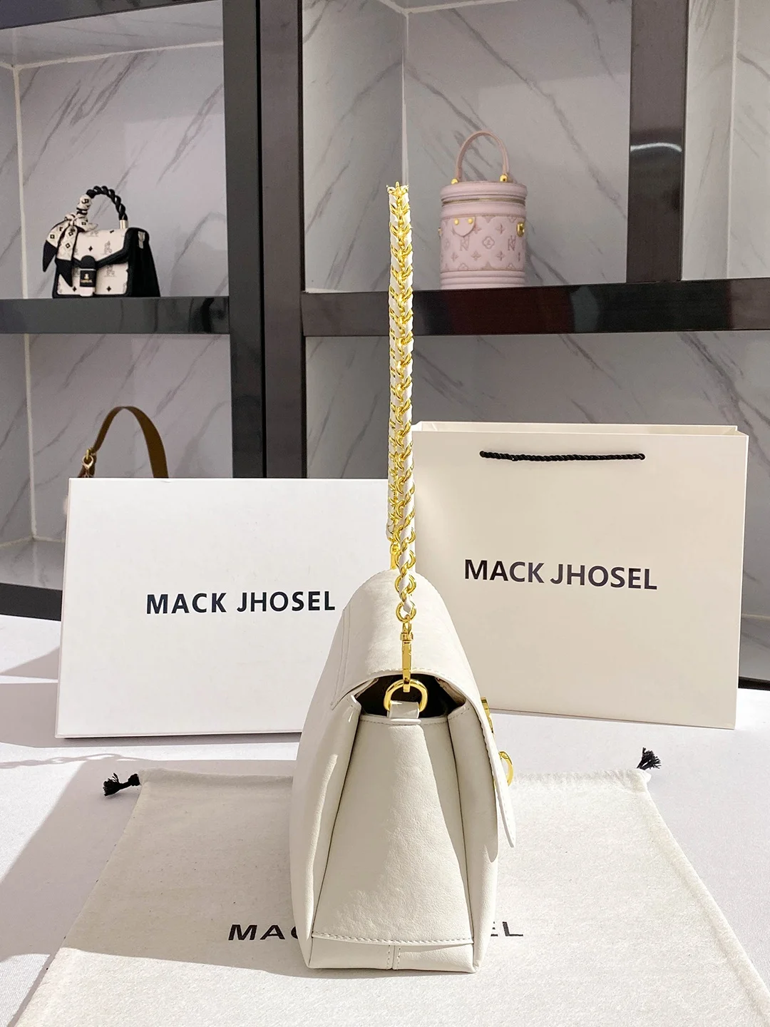 Minimalist Women's Underarm Chain Bag - alternate angle