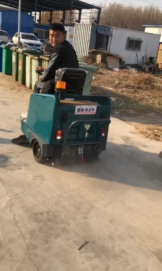 Factory price 1050 model floor cleaning and sweeping drive road sweeper wholesale
