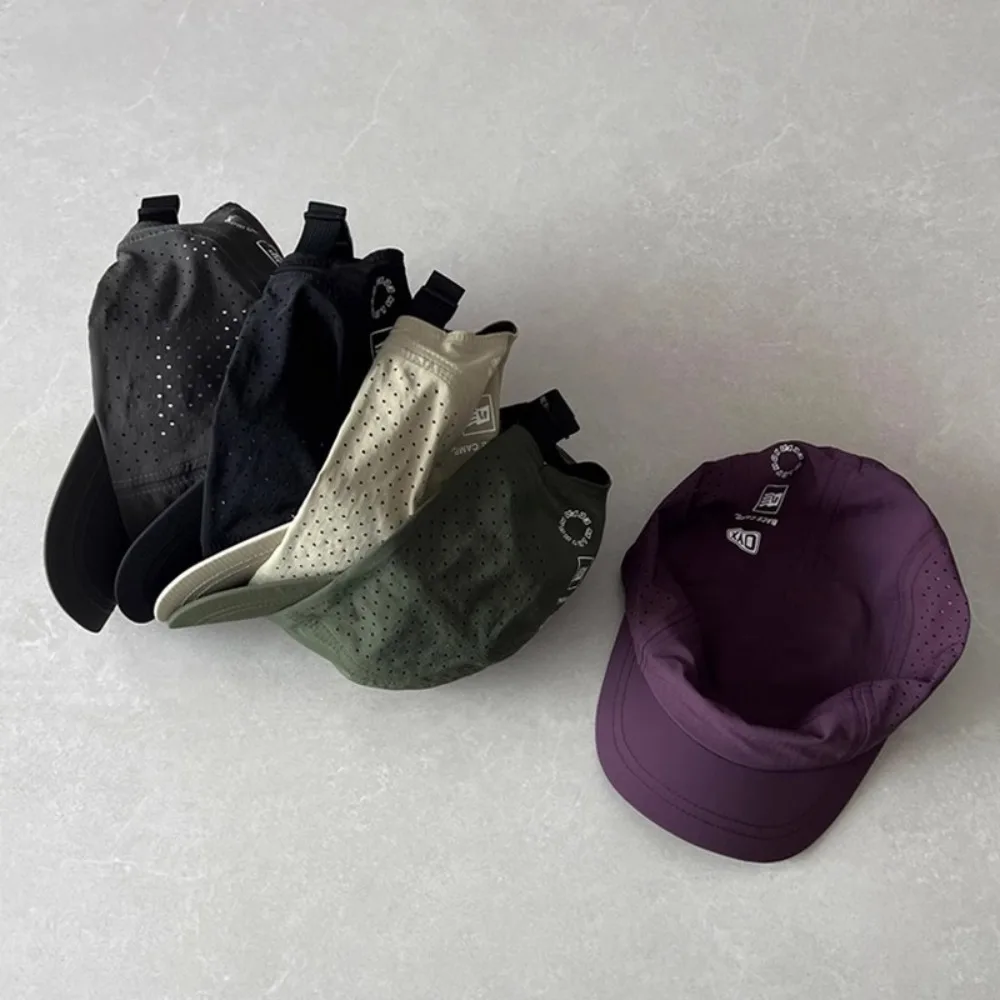 قبعات بيسبول كاجوال على الطراز الياباني حافة قصيرة 5 ألواح قبعات للحماية من الشمس قابلة للتعديل قبعات شبكية رفيعة قابلة للتنفس للجنسين