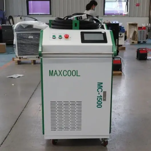 Cw Fiber Laser Cleaning Machine Woolen Function Used for Rust Metal Cleaning 1500W/2000W/3000W Handheld Laser Texturing Machine