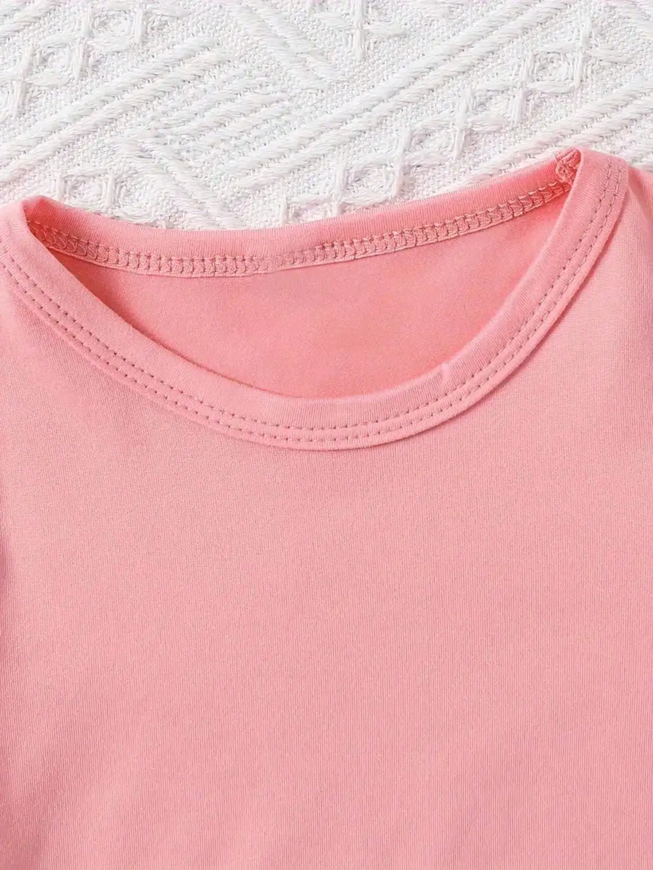 2026 Mädchen-Liebesbrief-Print Zweiteiler-Set Rundhals-Kurzarm-T-Shirt + lockere einfarbige Shorts Sommer-Set – Detail 4