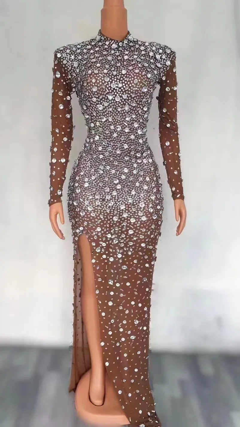 Strass brilhante vestido longo, brilhante, prata, transparente, celebração de aniversário, cristais, bailarino, baile de baile, clube, estágio sexy