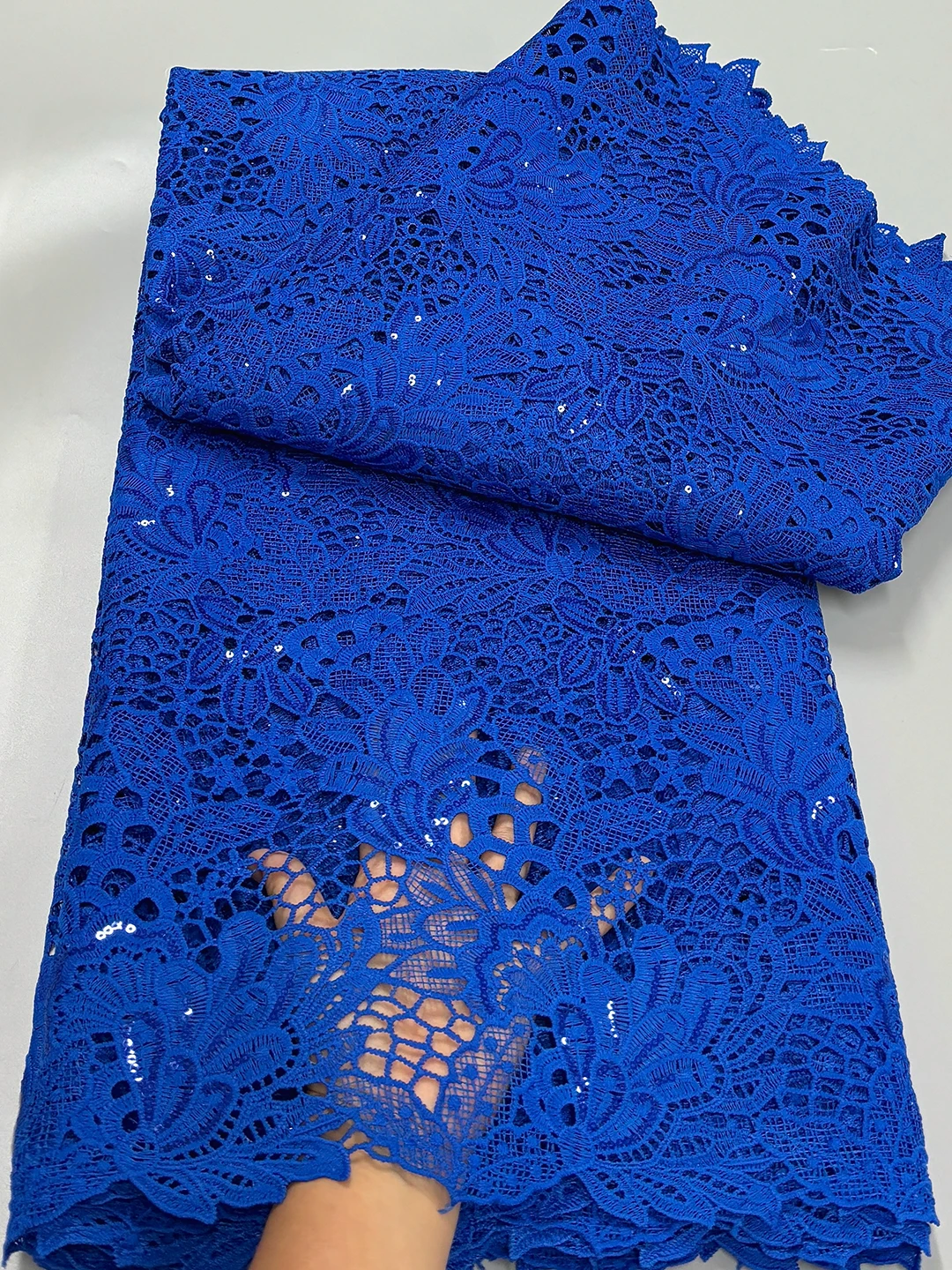 Fashion Nigerian French Milk Silk Fabric 2024 High Quality African Sequins Tulle Mesh Lace Fabric For Party Sewing Dresses