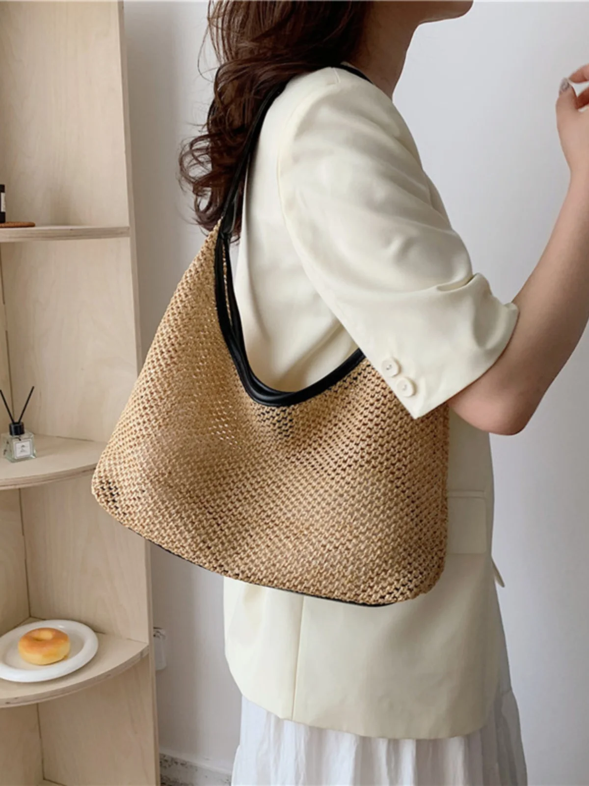 Retro Woven Straw Tote Bag Large Capacity Underarm Single Shoulder Beach Bag Women's Bag Popular Internet Celebrity Style